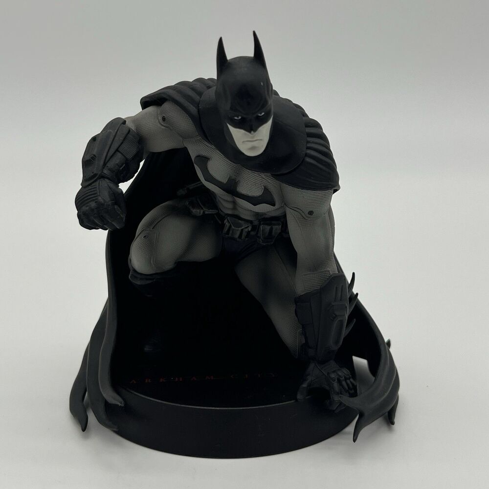 Warner Bros. Batman Arkham City Collector's Edition Statue 2011 Adult Pre-Owned